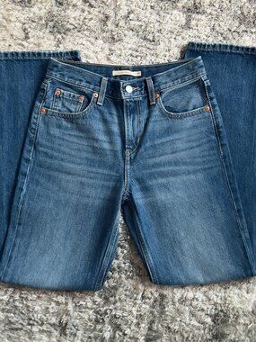 levi’s low pro jeans in "breathe out" medium indigo ♡